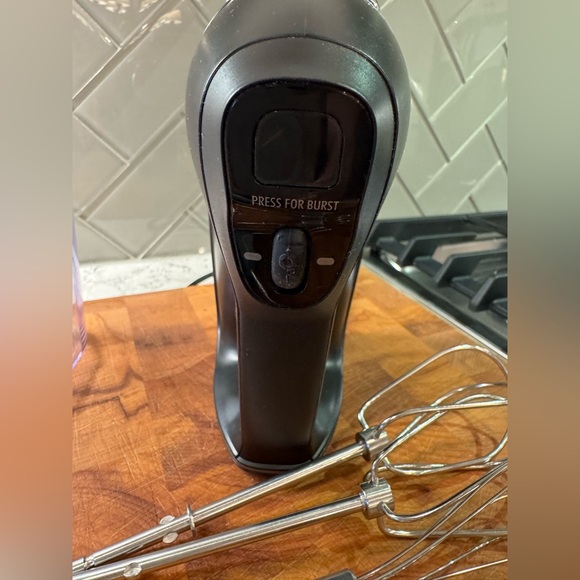 Hamilton Beach Professional Series Black and Silver Hand Mixer with Storage Case - Picture 13 of 15